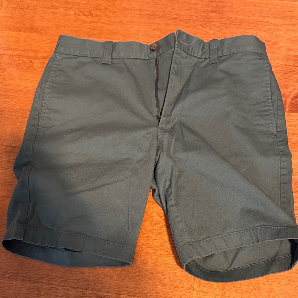 J. Crew Men's Teal Flat Front Shorts